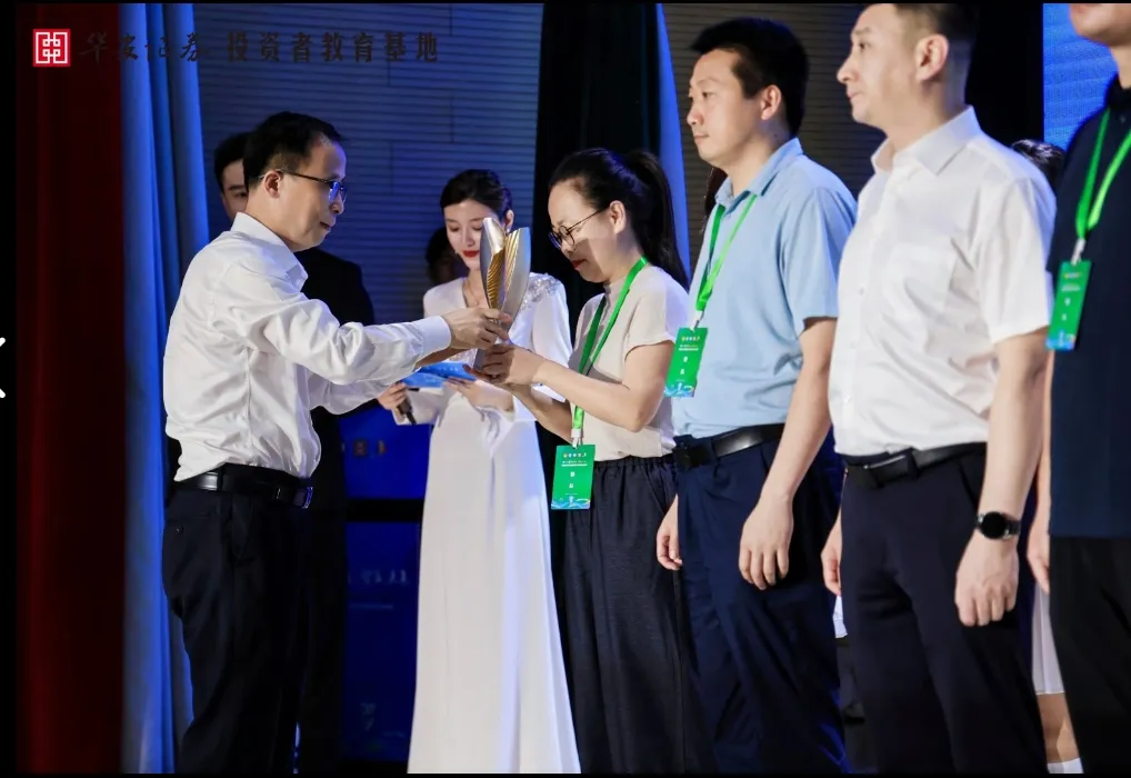 2.4.png mg冰球突破(中国游)官方网站